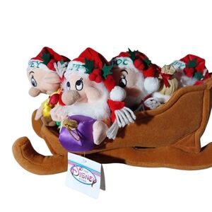 Disney Dwarfs Sleigh Plush Toy Set - Red, White, Brown